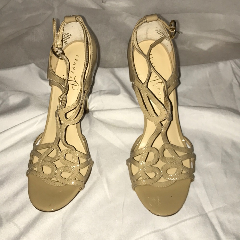 Ivanka Trump Gold heels